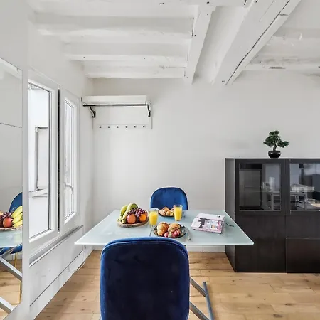 Le Louvre & Notre-dame - Cityapartmentstay Paris